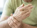 Eingeklemmter Nerv: Symptome erkennen & was jetzt hilft